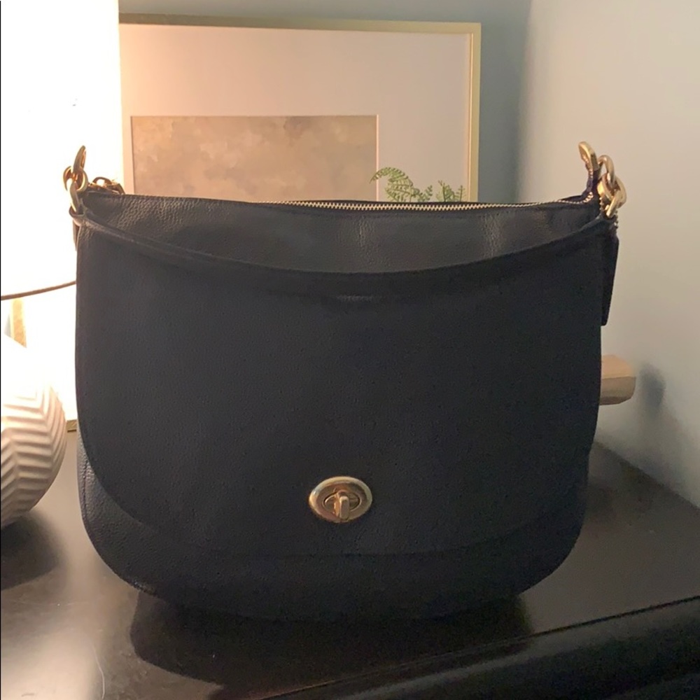 Coach Hobo Turnlock in Navy